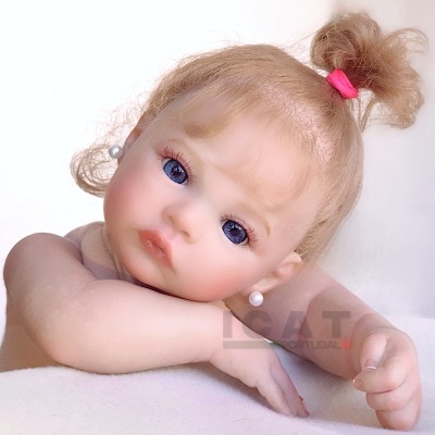 Boneca reborn Sofie bebé recém-nascido com cabelo enraizado, 2Kgs, numa bolsa de transporte, cabeça flexível realista, Ideal para Doll Therapy Boneca reborn Sofie bebé recém-nascido com cabelo enraizado, 2Kgs, numa bolsa de transporte, cabeça flexível realista, Ideal para Doll Therapy