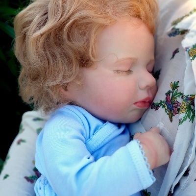 Bebé Reborn Lucas, Boneco Recém-Nascido, Cabelo Enraizado, Pesado, 2kgs 4.4lbs, 18” 45 cms, Com Saco De Maternidade, Cabeça flexível, Corpo em tecido, Pele 3D, Bonecas de Terapia e Cura, Presente de Aniversário