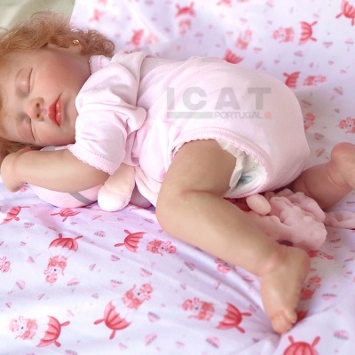 Boneca Reborn Newborn Realista Rapariga 'Sara' com Cabelo Enraizado, Peso 2 kg, com Bolsa de Transporte , Boneca de terapia, Uma boneca que ela guardará para sempre!