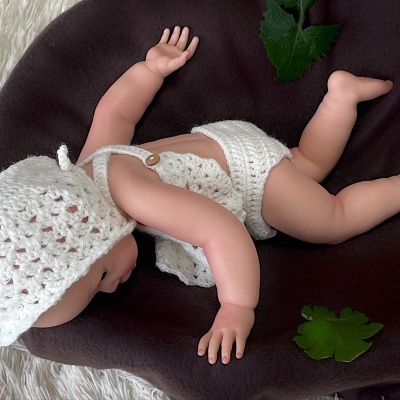 Boneca Reborn de Silicone Sólido de Corpo Inteiro Belle, 40cms, Acordada com os Olhos Abertos, Banhável, Presente de Aniversário Ideal