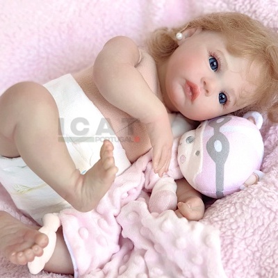 Boneca reborn Sofie bebé recém-nascido com cabelo enraizado, 2Kgs, numa bolsa de transporte, cabeça flexível realista, Ideal para Doll Therapy Boneca reborn Sofie bebé recém-nascido com cabelo enraizado, 2Kgs, numa bolsa de transporte, cabeça flexível realista, Ideal para Doll Therapy