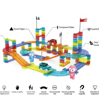 Blocos Magnéticos De Construção 154 Peças Pista de Corrida Magnética. A melhor prenda de aniversário para rapazes e raparigas. Ideal para manter as crianças ocupadas durante as férias.