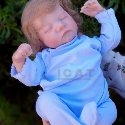 Boneca reborn menino Hugo, recém-nascido com cabelo enraizado, pesado 2kgs, em uma bolsa de transporte, corpo de pano com cabeça flexível realista, presente ideal para meninas