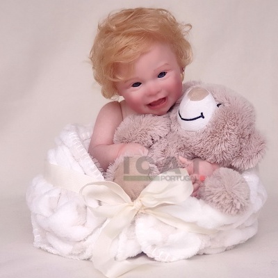 Boneca Reborn Menina Natalie Com Síndrome de Down, Cabelo Realista Raizado, Peso 2,5kg, Super Realista, Corpo de Tecido, Envio Rápido, Presente Único