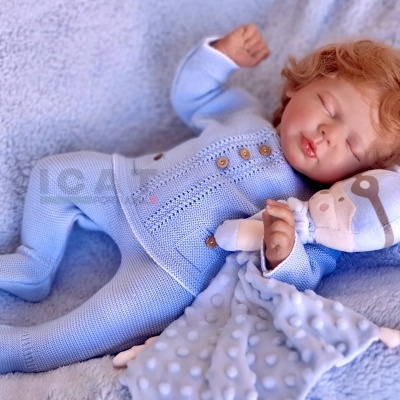 Bebé Reborn Menino Martim Recém-nascido com Cabelo Enraizado, Boneca de Dormir Totalmente Pesada, 2kgs, 50cms, Em Bolsa de Transporte, Cabeça Flexível, Corpo em Pano Bebé Reborn Menino Martim Recém-nascido com Cabelo Enraizado, Boneca de Dormir Totalmente Pesada, 2kgs, 50cms, Em Bolsa de Transporte, Cabeça Flexível, Corpo em Pano