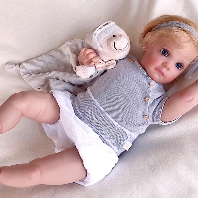 Boneca Reborn Grande Menina Tânia, Cabelo Loiro Realista Enraizado, Altura 60 cms, Peso 2 kgs, Presente Perfeito para Meninas Boneca Reborn Grande Menina Tânia, Cabelo Loiro Realista Enraizado, Altura 60 cms, Peso 2 kgs, Presente Perfeito para Meninas