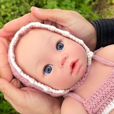 Boneca bebé reborn de silicone de corpo inteiro Belle, 40 cm, boneca ultra realista acordada com olhos abertos, banhável