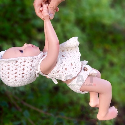 Bebé Reborn Menina Corpo Inteiro Silicone Catarina, 34cm, Menina Prematura Realista, 1,2kg, Anatomicamente Correcto, Banhável