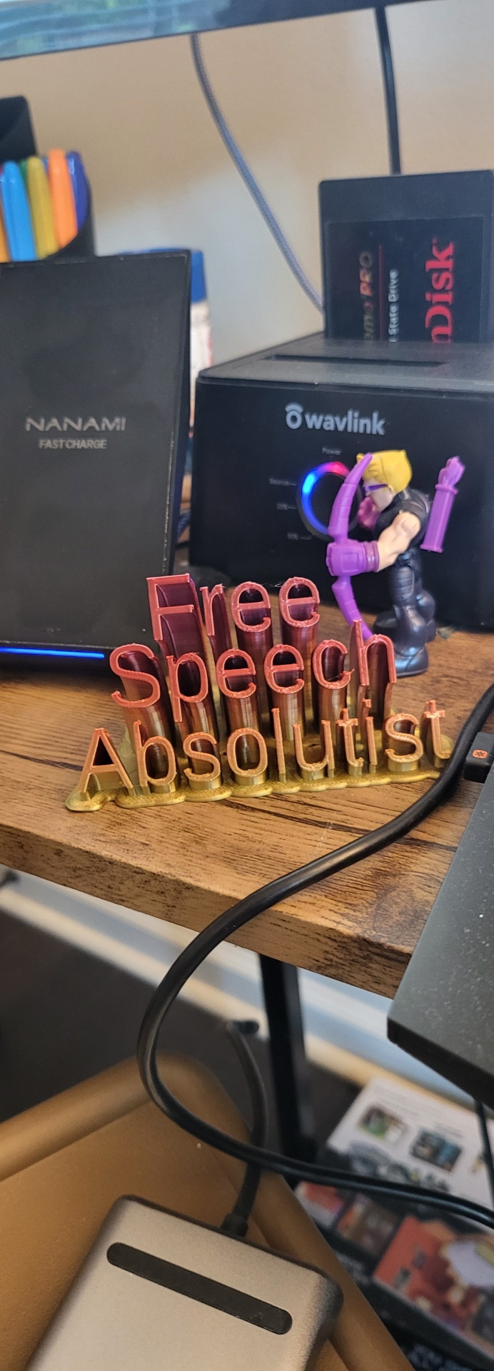 Placa de Nome Personalizada - Design Curvo (3 Linhas)