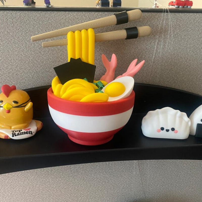 Tigela de Ramen com Compartimento Secreto