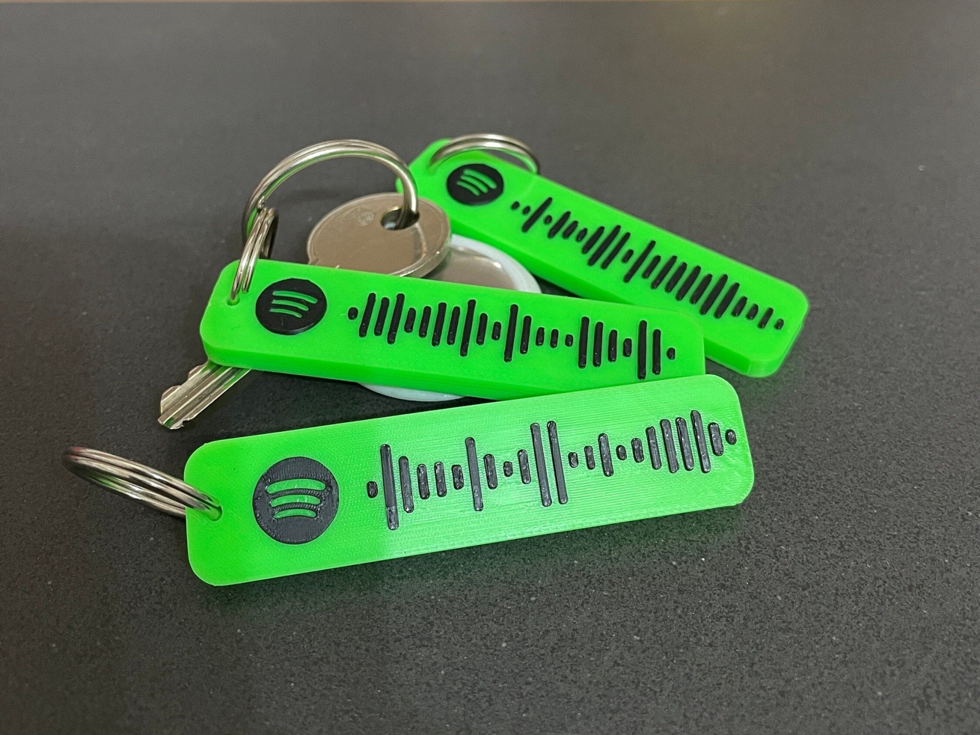 Porta-Chaves de Música Personalizado - Celebre as Suas Memórias Musicais!