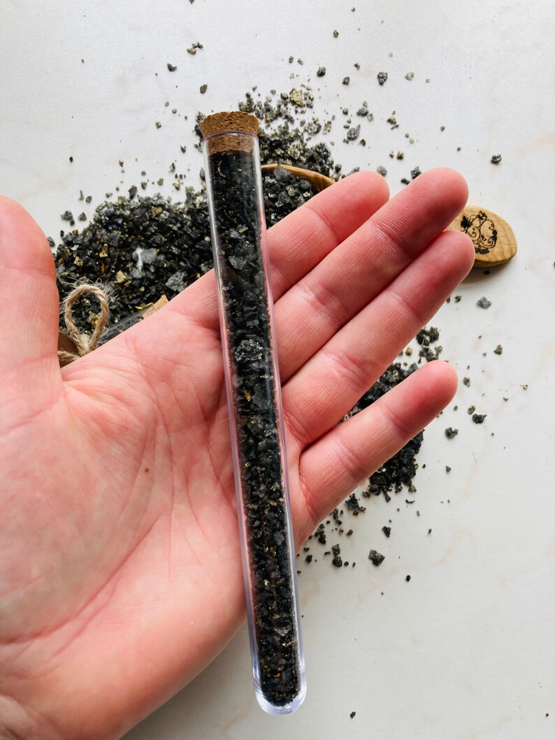 Lembrança Sal de Banho Preto em Tubo de Ensaio