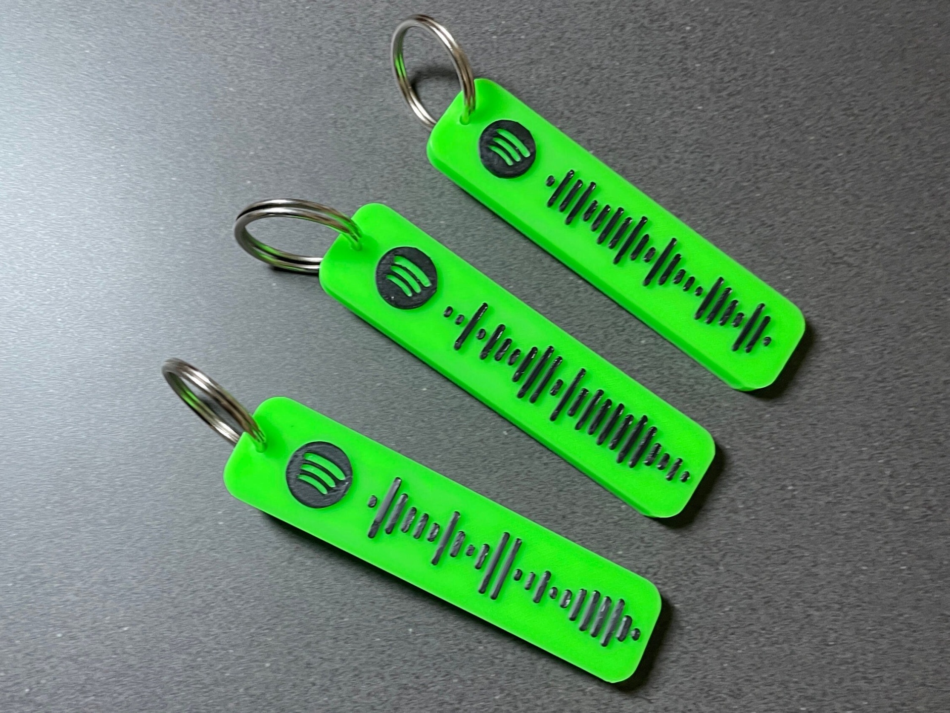 Porta-Chaves de Música Personalizado - Celebre as Suas Memórias Musicais!