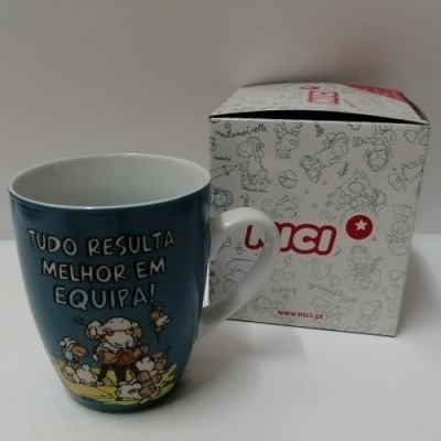Caneca Nici Tudo Resulta Melhor em Equipa
