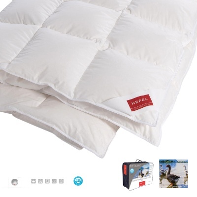 Edredão HEFEL MATTERHORN 240x220 cm - Penugem e penas de ganso - Genuíno e certificado Edredão HEFEL MATTERHORN 240x220 cm - Penugem e penas de ganso - Genuíno e certificado