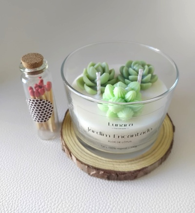 Vela aromática com fósforos - "Jardim Encantado"