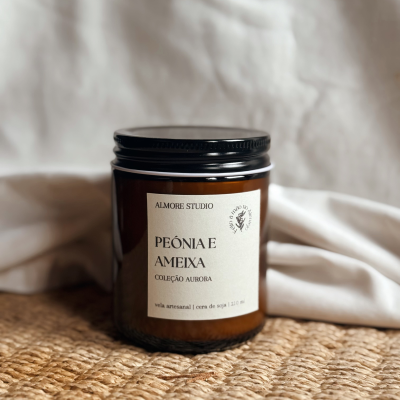 Vela Peónia e Ameixa