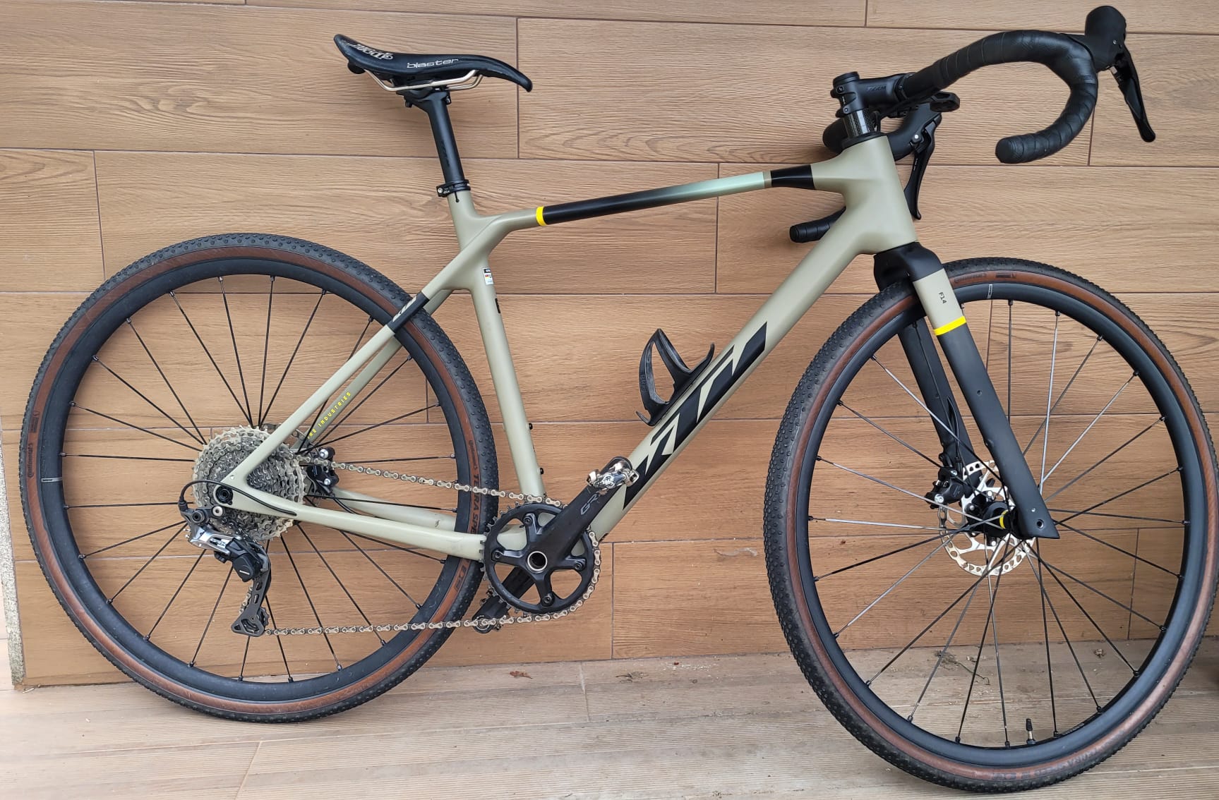 KTM X-Strada Elite 2024 - Seminova