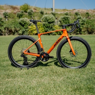 KTM Revelator Syro Elite Di2 | Burnt Orange (Black)