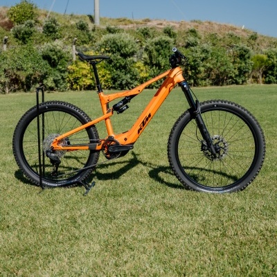 KTM Macina Kapoho Master CX-R Race Di2 | Fresh Orange (Black)