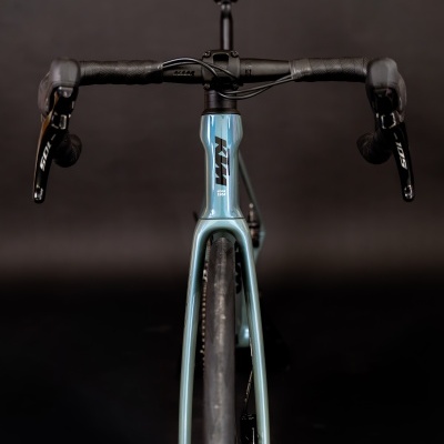 KTM Revelator Alto Elite 2026 | Bright Teal - Rodas em Carbono
