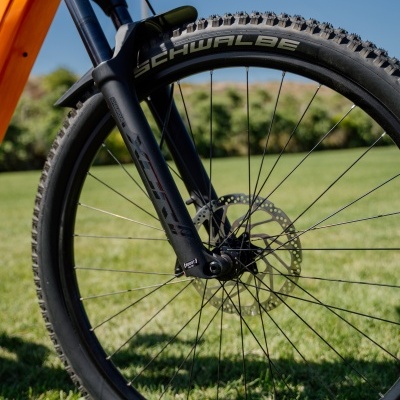 KTM Macina Lycan Elite CX-R Race | Fresh Orange (Black)