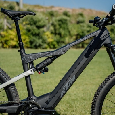 KTM Macina Kapoho Elite CX-R Race | Black Matt (Grey+Dew Silver)
