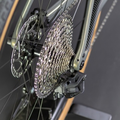 KTM Gravelator Elite Di2 | Olive Pearl (Black)