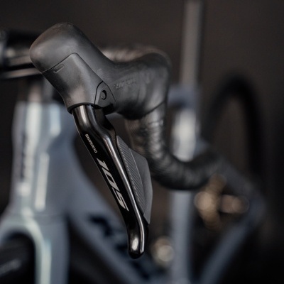 KTM Revelator Alto Elite 2026 | Bright Teal - Rodas em Carbono