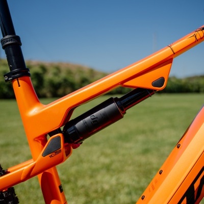 KTM Macina Lycan Elite CX-R Race | Fresh Orange (Black)