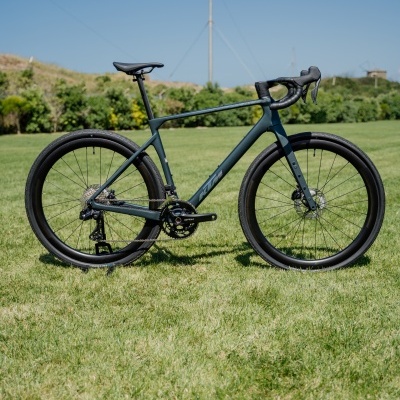 KTM Gravelator Prestige Di2 | Dark Sea Matt (Irised Blue Glossy)