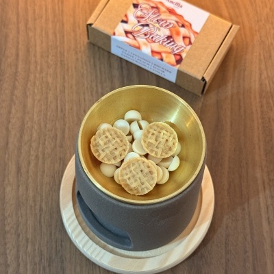 https://www.ancillastudio.com/product/slowbaking-waxmelt