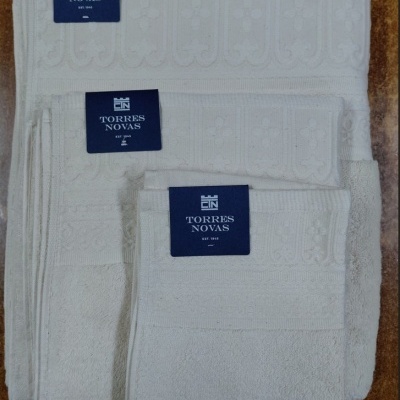 Jogo de banho - 100% algodão 550gm/m2  refª Piazza - Torres Novas