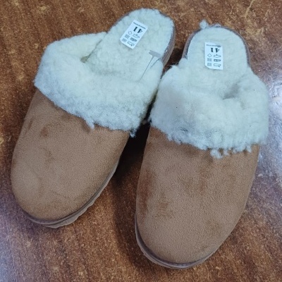 Chinelos carneirinho aberto