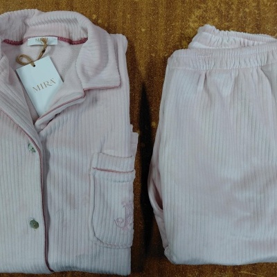 Pijama senhora ref 8465 Mira - aveludado - (inverno 2025)