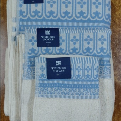Jogo de banho - 100% algodão 550gm/m2  refª Piazza - Torres Novas