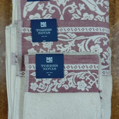 Jogo de banho - 100% algodão 550gm/m2  refª Royale - Torres Novas