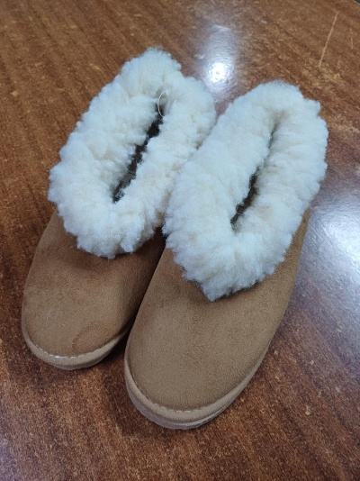 Chinelos carneirinho fechados