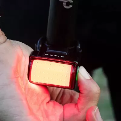 LUZ TRASEIRA ELTIN 100 LUMENS