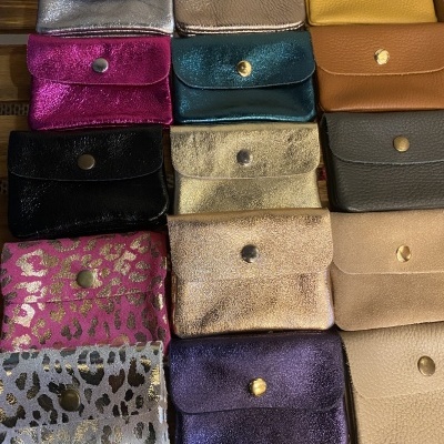 Bolsinhas em pele desde