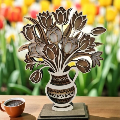 Tulipas artesanais em Jarro