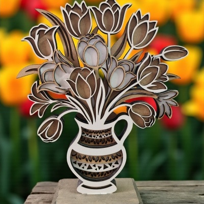 Tulipas artesanais em Jarro