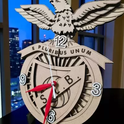 Relógio Benfica de secretária 3D