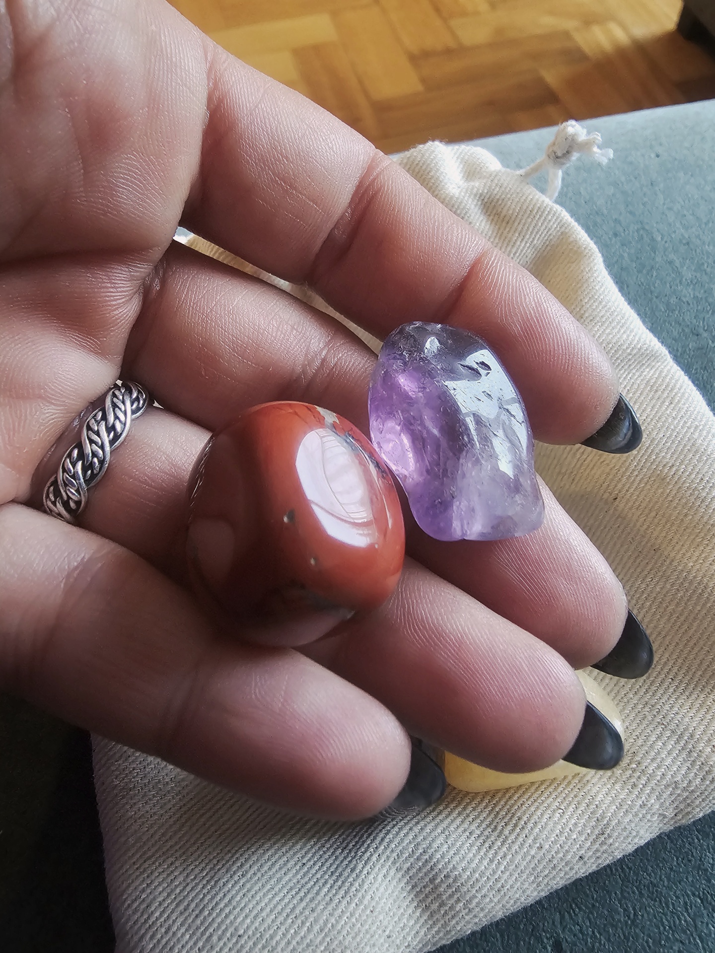 Kit Cristais dos 7 Chakras – Equilíbrio & Energia Kit Cristais dos 7 Chakras – Equilíbrio & Energia