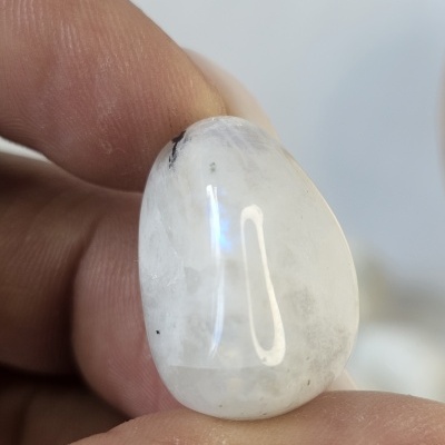 Pedra da Lua Arco-íris (Moonstone)