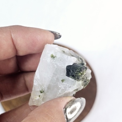 Turmalina Verde na Matriz I