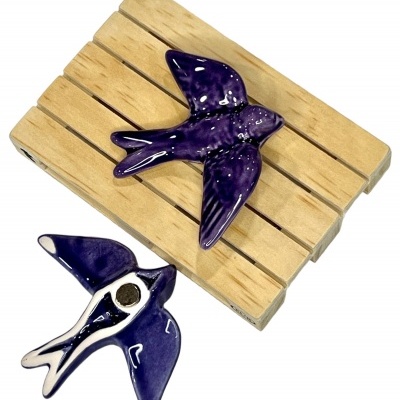 Andorinha&#x20;em&#x20;cer&#x00E2;mica&#x20;c&#x2F;&#x20;&#x00ED;man