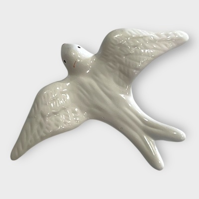 Andorinha&#x20;m&#x00E9;dia