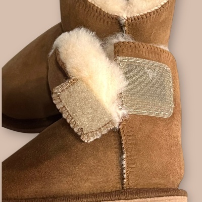 Botinha&#x20;crian&#x00E7;a&#x20;com&#x20;velcro