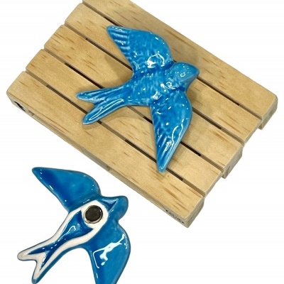 Andorinha&#x20;em&#x20;cer&#x00E2;mica&#x20;c&#x2F;&#x20;&#x00ED;man